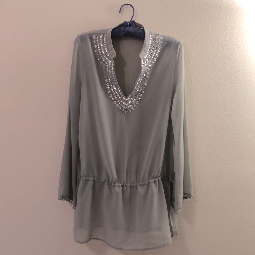 Boston Proper Gray tunic top with rhinestones and tie waist, Size 6